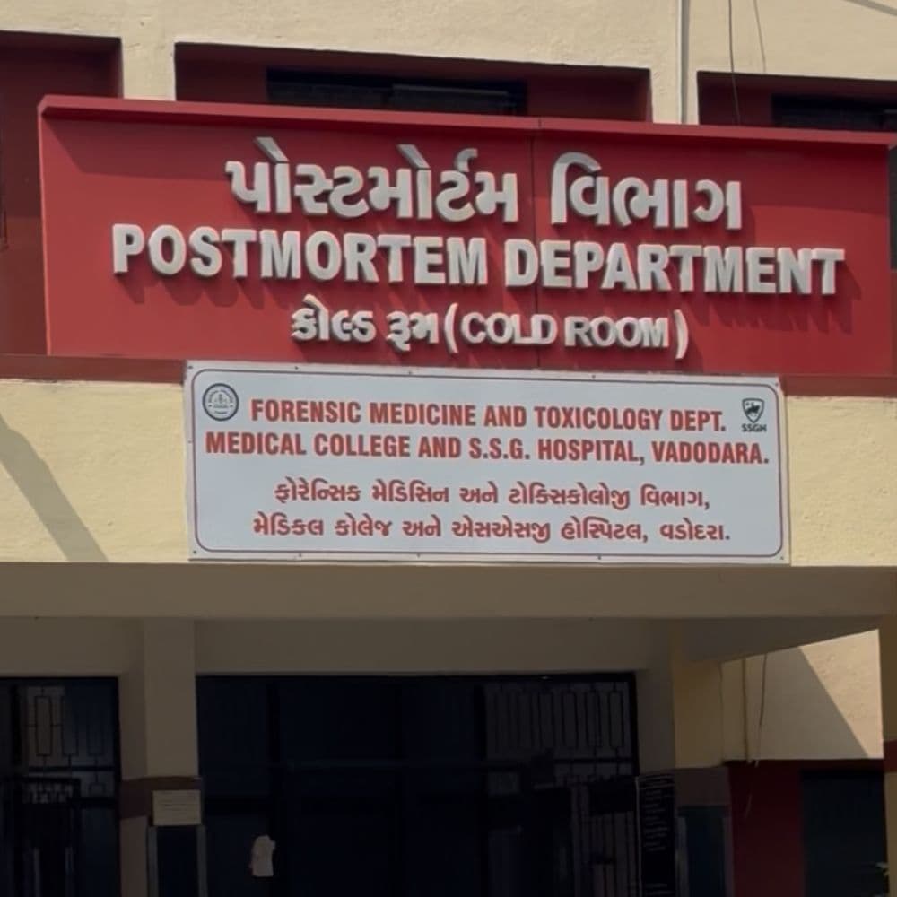 મહારાષ્ટ્રના વિદ્યાર્થીનો 'સાહિત્ય ગ્રીન એપાર્ટમેન્ટ’ના છઠ્ઠા માળેથી આપઘાત:વાઘોડિયાની ખાનગી યુનિ.માં કમ્પ્યુટર સાયન્સનો અભ્યાસ કરતા હતો, કારણ અકબંધ