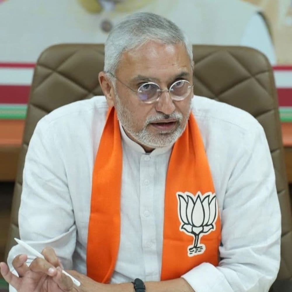 રાજકોટ ભાજપમાં ડેમેજ કંટ્રોલના પ્રયાસો કરાયા:છેલ્લી ઘડીએ કપાયેલા શૈલેષ જાની સહીત ડઝનેક નારાજ કાર્યકર્તાને સાંભળી અસંતોષ ખાળવા પ્રદેશ પ્રમુખની કસરત