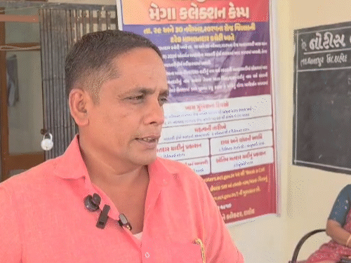 ગુજરાતમાં પહેલીવાર, એક ઉમેદવાર ત્રણેય પાર્ટીમાંથી લડશે?:ભરતસિંહ વાખળાએ પહેલા આપ, પછી કોંગ્રેસ ને હવે ભાજપથી ઉમેદવારી નોંધાવી; દાહોદની એક જિ.પં. 'ટોક ઓફ ધ સ્ટેટ' બની