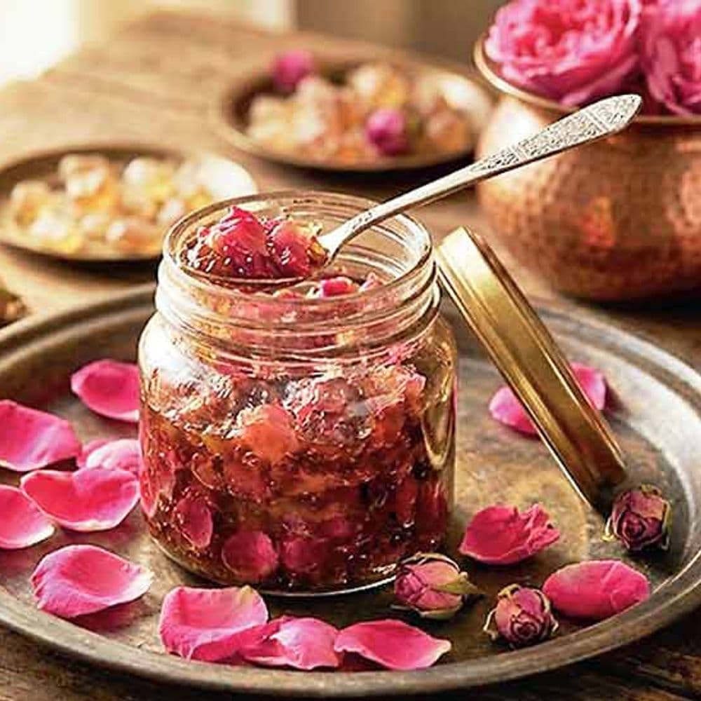 રસથાળ:ગરમીમાં ઠંડક આપતી ગુલકંદની વાનગીઓ