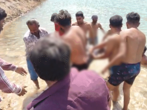 મોરબીમાં ખેત તલાવડીમાં ડૂબવાથી કાકા-ભત્રીજા સહિત ત્રણના મોત:વિસ્તારમાં ઘેટા-બકરા ચરાવતી વખતે તલાવડીમાં ન્હાવા પડ્યા હતા; પરિવારમાં શોકનો માહોલ