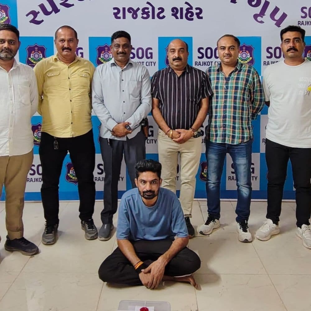 રાજકોટ ફાયરિંગ કેસ:રામદેવ ડાંગરે સાગરીતને આપેલ દેશી બનાવટની પિસ્તોલ મળી આવતા અલગ ગુનો નોંધાયો, હથિયારના સપ્લાયર તરીકે નામચીન ભરત કુગશીયાનું નામ ખુલ્યું