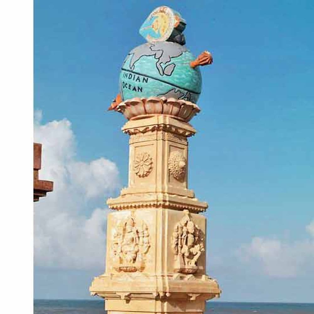 અસ્તિત્વની અટારીએથી:સોમનાથના સાંનિધ્યમાં