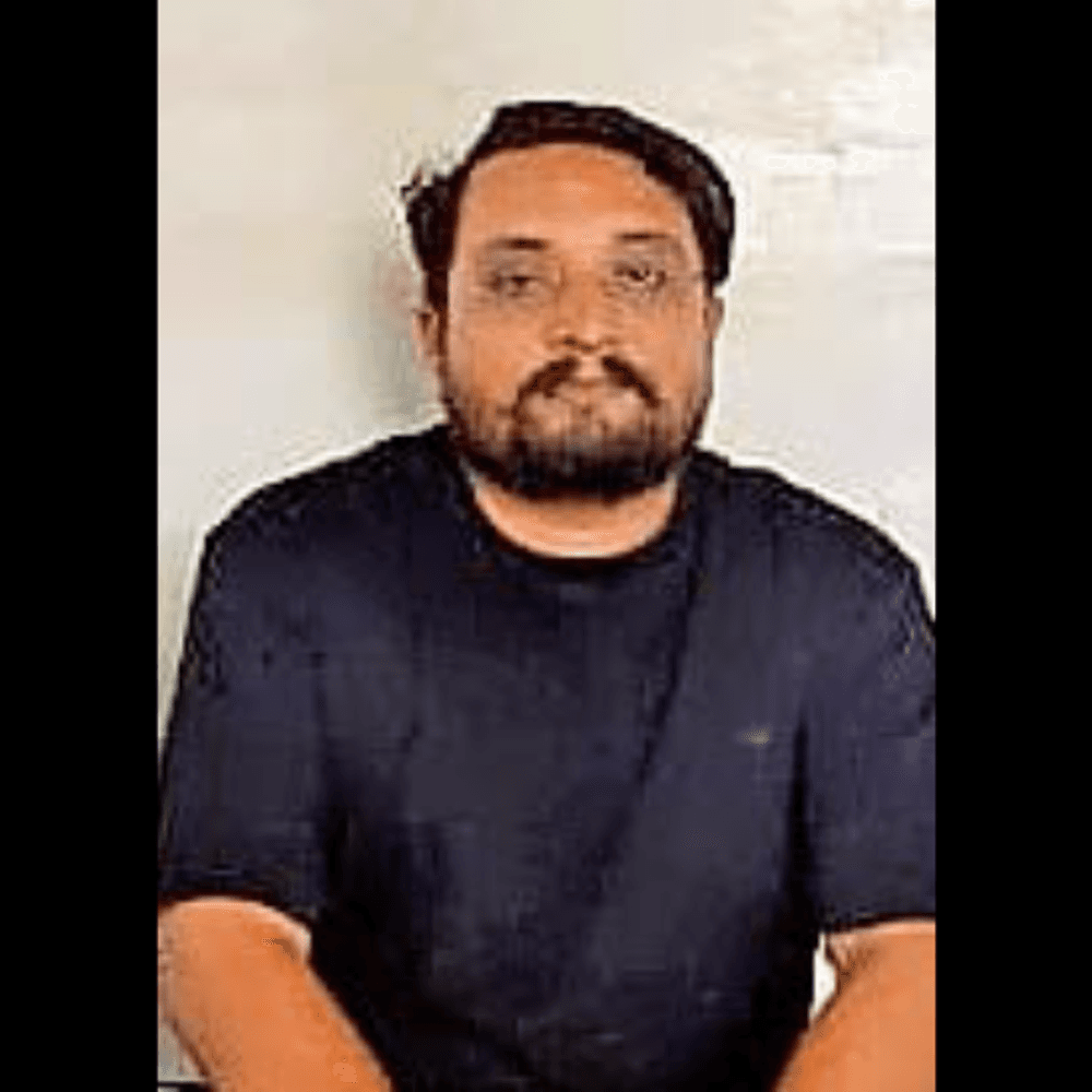 ઓનલાઈન સટ્ટો રમતો ઇસમ ઝડપાયો:ભચાઉમાં મેચ પર સટ્ટો રમતો શખ્સ ઝડપાયો, 4ના નામ ખુલ્યા