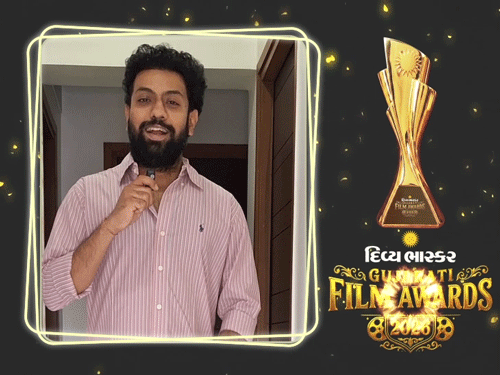 DB REELS: 'હું બહુ મોટો ઊંઘણસિંહ છું':'ચા-સમોસા સામે આવે એટલે પતી ગયું, આંખ મારવાવાળો ઈમોજી ઓલ ટાઈમ ફેવરિટ'; મિત્ર ગઢવી સાથે 'ફ્રેન્ડલી' વાતચીત