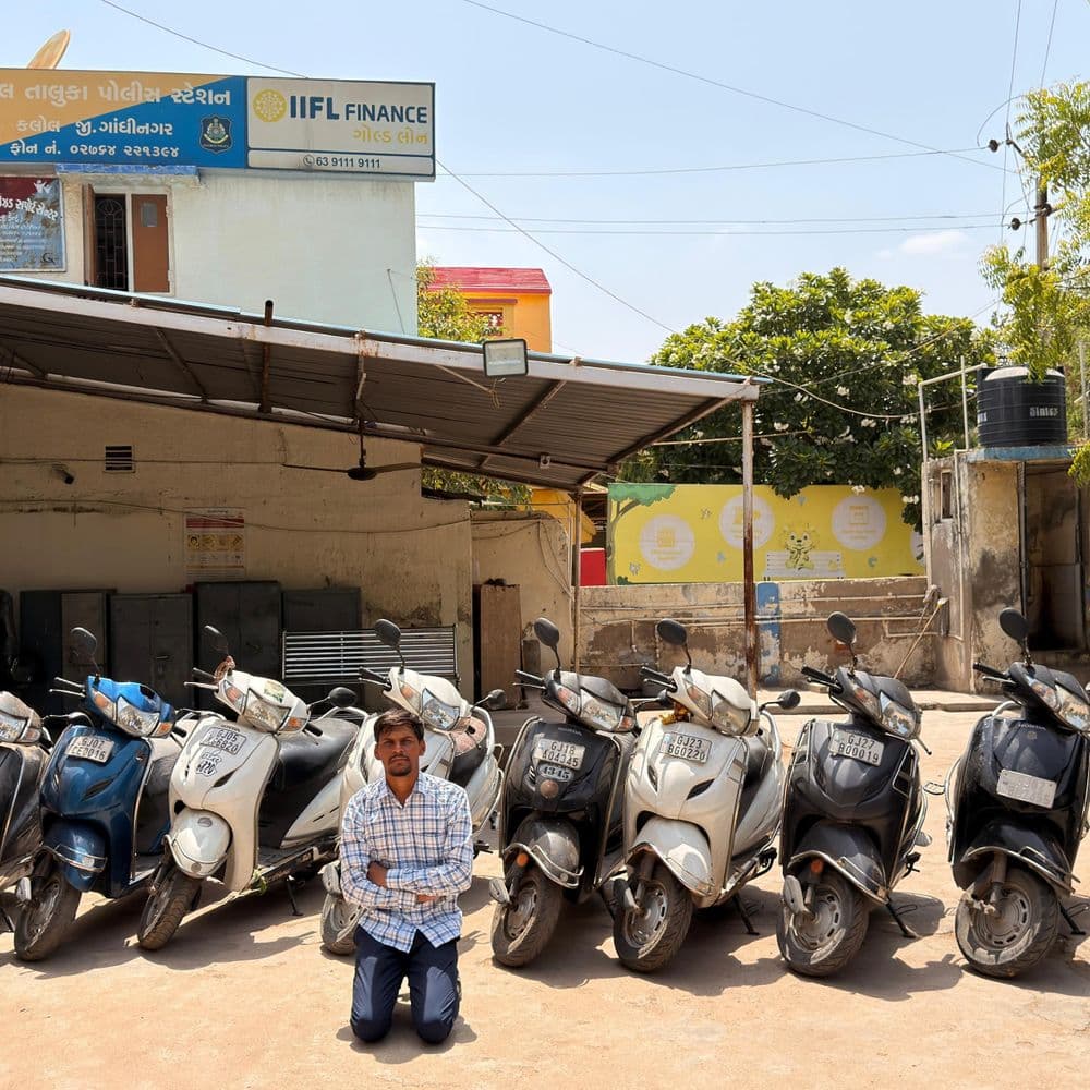 મોજશોખ અને કોલેજમાં સ્ટેટસ બતાવવા MAનો વિદ્યાર્થી ચોર બન્યો:કલોલના 23 વર્ષીય યુવાને એક પછી એક 11 એક્ટિવાની ચોરી કરી